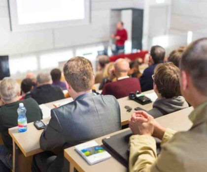 Manuela Pérez impartirá una clase sobre Alta Sensibilidad en la Facultad de Psicología de la UCA